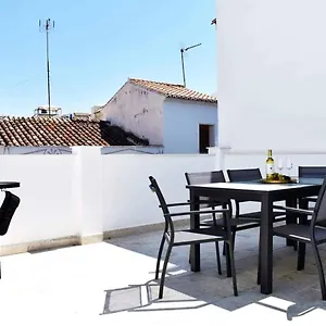 New Townhouse In The Heart Of With Jacuzzi , Nerja Spain